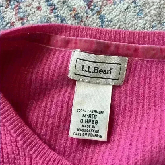 LL Bean 100% cashmere pink waffle weave crewneck sweater - Picture 2 of 4
